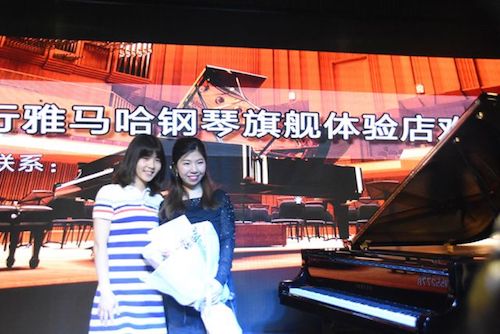 AG真人未来艺术家孙麒麟河南巡讲-郑州站圆满落幕