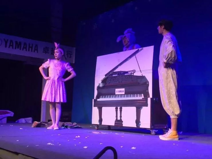 AG真人献给孩子的音乐启蒙课|儿童剧《七耳兔寻找乐器之王》巡演·广州站成功举办