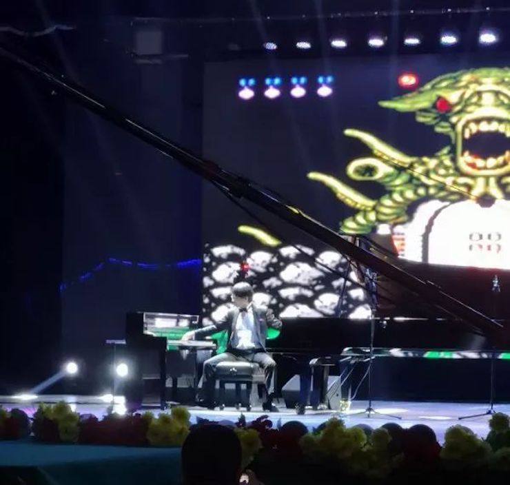 AG真人艺术家宋思衡“80后的时光机”多媒体音乐会内蒙古巡演圆满落幕