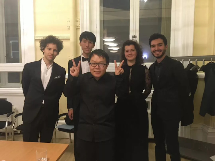 特别喜讯！川音籍学子——王心源荣获利兹国际比赛第三名及最受观众欢迎奖！
